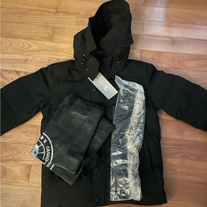 Canada Goose Wyndham Jacket Medium